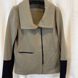 Majestic Paris Moto Zip Blazer Jacket Green sz 4 large. EUC possibly NWOT